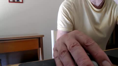 Snapshot of comemivuoi chatting on 06-05-26, 08:53 comemivuoi online show from 06-05-26, 08:53