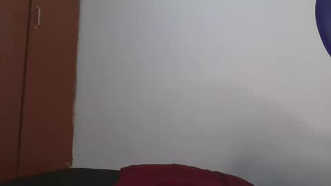 Snapshot of comicalcara chatting on 02-19-25, 03:27 Cara online show from 02-19-25, 03:27