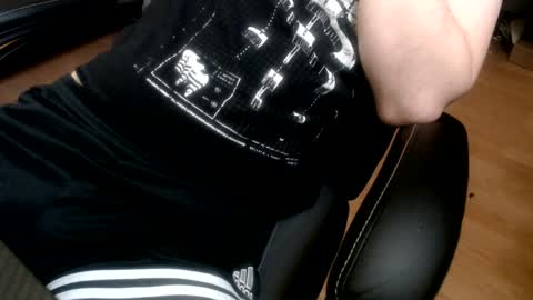 Snapshot of commanderchip chatting on 01-25-25, 07:06 commanderchip online show from 01-25-25, 07:06