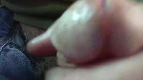 Snapshot of comox1961 chatting on 10-04-25, 05:27 comox online show from 10-04-25, 05:27