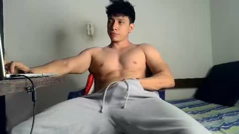 Snapshot of conde2710 chatting on 06-12-26, 09:08 ELCONDE online show from 06-12-26, 09:08