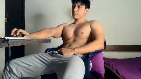 Snapshot of conde2710 chatting on 06-27-26, 10:20 ELCONDE online show from 06-27-26, 10:20