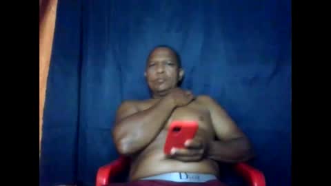 Snapshot of condor087510 chatting on 01-19-26, 04:16 Miguel online show from 01-19-26, 04:16