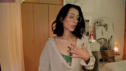 Snapshot of connie_deep chatting on 12-29-24, 01:06 connie online show from 12-29-24, 01:06