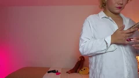 Snapshot of connie_varela chatting on 05-19-26, 12:38 new account online show from 05-19-26, 12:38