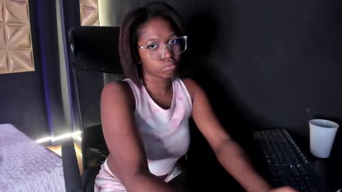 Snapshot of connywellss chatting on 06-04-26, 08:15 Nilo Solem online show from 06-04-26, 08:15