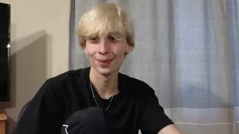 Snapshot of cookie_sex chatting on 10-29-25, 12:24 cookie_sex online show from 10-29-25, 12:24