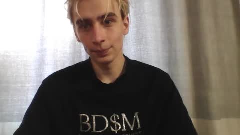 Snapshot of cookie_sex chatting on 11-17-25, 01:55 cookie_sex online show from 11-17-25, 01:55