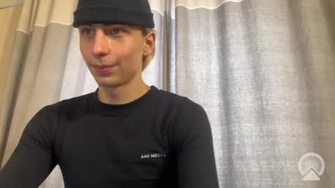 Snapshot of cookie_sex chatting on 12-16-25, 04:28 cookie_sex online show from 12-16-25, 04:28