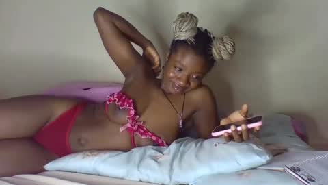 Snapshot of cookiejah chatting on 01-31-25, 03:22 cookie jar online show from 01-31-25, 03:22