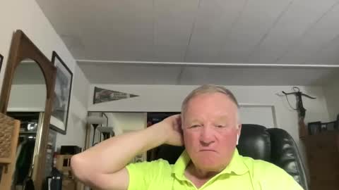 Snapshot of cookoosnest chatting on 09-14-25, 05:06 cookoosnest online show from 09-14-25, 05:06