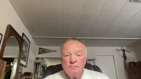 Snapshot of cookoosnest chatting on 09-29-25, 04:17 cookoosnest online show from 09-29-25, 04:17