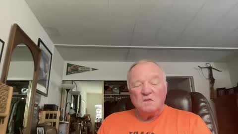 Snapshot of cookoosnest chatting on 10-05-25, 03:10 cookoosnest online show from 10-05-25, 03:10