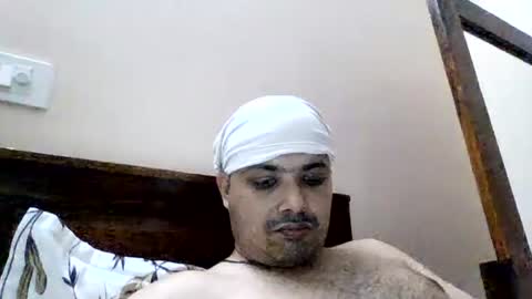 Snapshot of cool_breeze09 chatting on 06-25-26, 12:42 Cool Breeze09 online show from 06-25-26, 12:42
