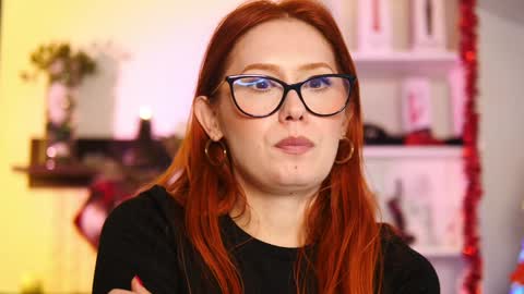 Ginger The Cringer online show from 12-29-24, 01:38