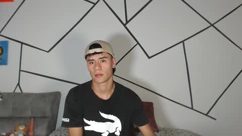 Snapshot of cooper_shiro chatting on 12-16-25, 06:57 shiro online show from 12-16-25, 06:57