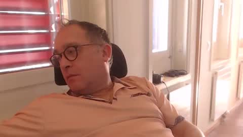 Snapshot of coquin369 chatting on 03-05-25, 08:43 Coquin369 online show from 03-05-25, 08:43