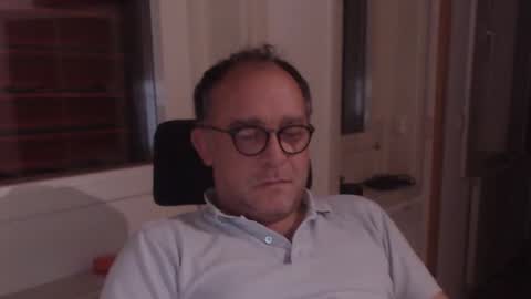 Snapshot of coquin369 chatting on 03-08-25, 10:02 Coquin369 online show from 03-08-25, 10:02