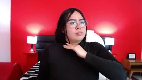 Cora online show from 04-15-26, 11:39