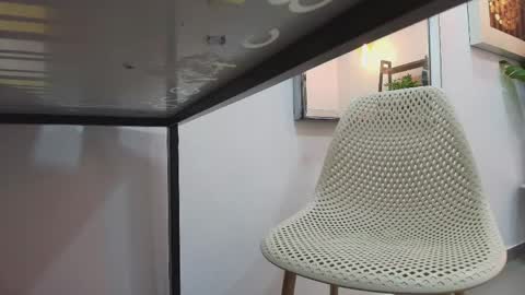Snapshot of coral_lise chatting on 09-22-25, 11:01 Coral online show from 09-22-25, 11:01