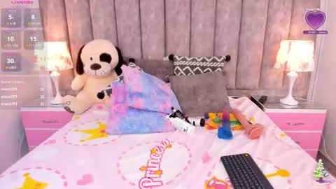 Snapshot of coralharmon chatting on 11-28-25, 09:17 coralharmon online show from 11-28-25, 09:17