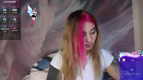 Snapshot of coralie20 chatting on 02-23-25, 10:06 coralie20 online show from 02-23-25, 10:06