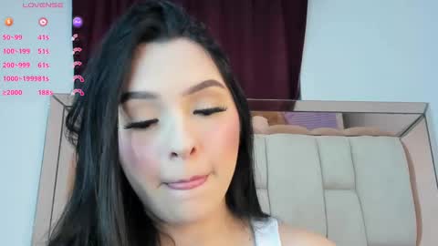 Snapshot of coraline__clark chatting on 01-11-25, 11:34 online show from 01-11-25, 11:34