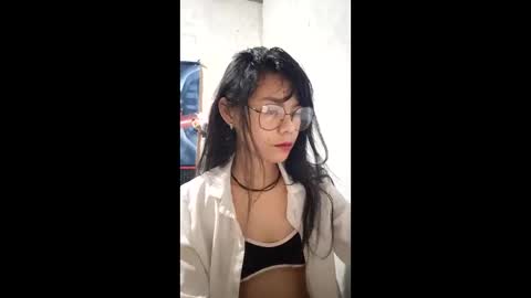 coralinebane online show from 04-17-26, 07:50