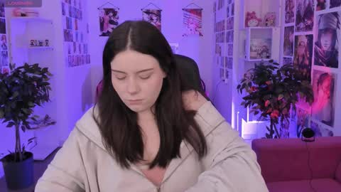 Snapshot of coralinekeyns chatting on 10-20-25, 06:14 little girl who is always right or Coraline online show from 10-20-25, 06:14