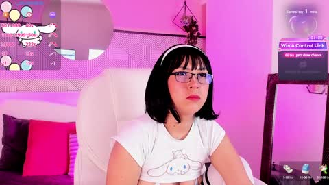 Coral Stefani online show from 12-18-24, 02:53