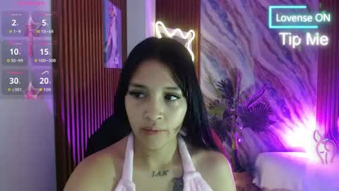 Snapshot of corall_tay1 chatting on 05-07-26, 11:48 corall_tay1 online show from 05-07-26, 11:48