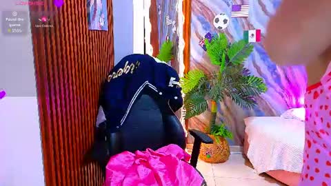 Snapshot of corall_tay1 chatting on 07-18-26, 11:47 corall_tay1 online show from 07-18-26, 11:47