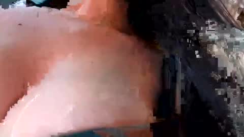 Snapshot of coralwells chatting on 05-06-26, 01:14 coralwells online show from 05-06-26, 01:14