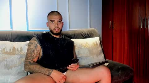 Snapshot of coreymartinez_ chatting on 10-29-25, 02:58 DaveMonsalve online show from 10-29-25, 02:58