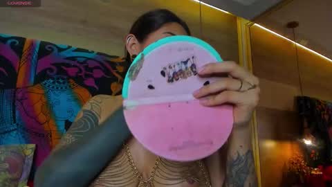 Cori online show from 11-30-25, 04:16