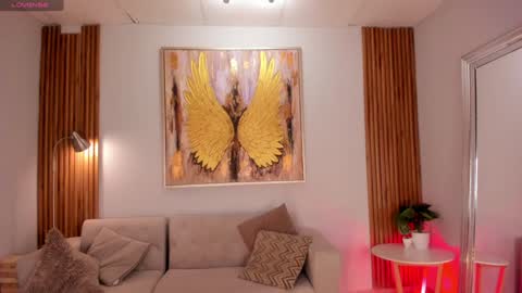 Cori online show from 01-17-25, 12:42