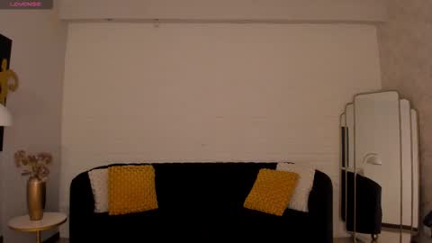 Corinne Russo online show from 01-10-26, 05:31