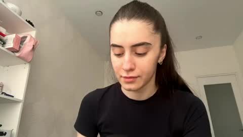 Snapshot of corneliakonstantinidi chatting on 06-06-26, 01:16 corneliakonstantinidi online show from 06-06-26, 01:16