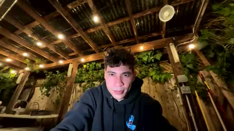 Snapshot of coronelking chatting on 10-15-25, 02:44 coronelking online show from 10-15-25, 02:44