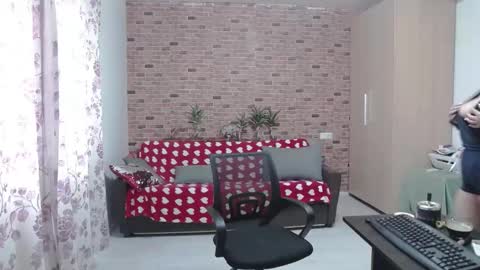 Elisa online show from 02-27-25, 07:34