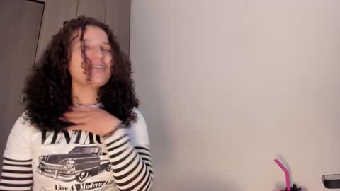 Lunita online show from 10-04-25, 02:48