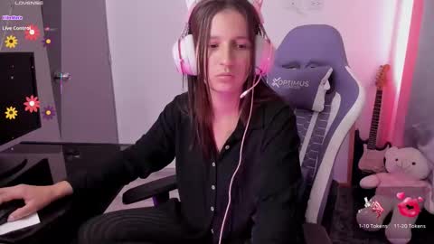 Lunita online show from 02-13-26, 01:51