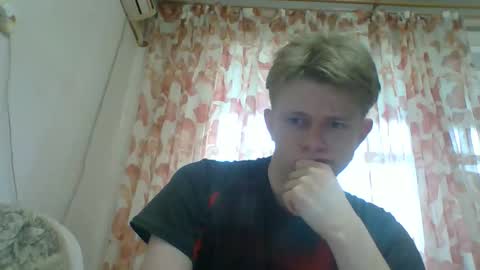 Snapshot of cosm2312 chatting on 04-16-26, 03:57 Andrew online show from 04-16-26, 03:57