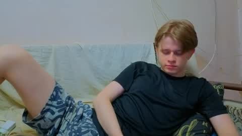 Snapshot of cosm2312 chatting on 07-14-26, 05:51 Andrew online show from 07-14-26, 05:51