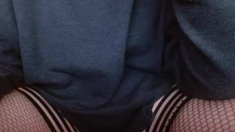 Snapshot of cosmicjones88 chatting on 01-08-25, 01:31 cosmicjones88 online show from 01-08-25, 01:31