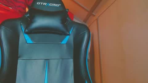 Snapshot of cosmicjones88 chatting on 03-10-25, 02:50 cosmicjones88 online show from 03-10-25, 02:50