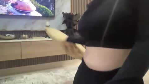 cosmo_blondiee online show from 09-18-25, 09:00