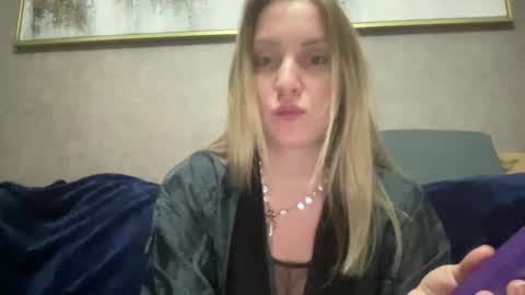 cosmo_blondiee online show from 09-26-25, 07:18