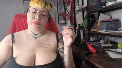 Snapshot of cosplaybruja305 chatting on 02-21-26, 03:07 Miss Mei online show from 02-21-26, 03:07