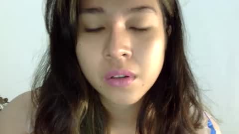 Snapshot of cottoncandygirl9898 chatting on 12-29-24, 10:45 Liz Gwyneth Charlota online show from 12-29-24, 10:45